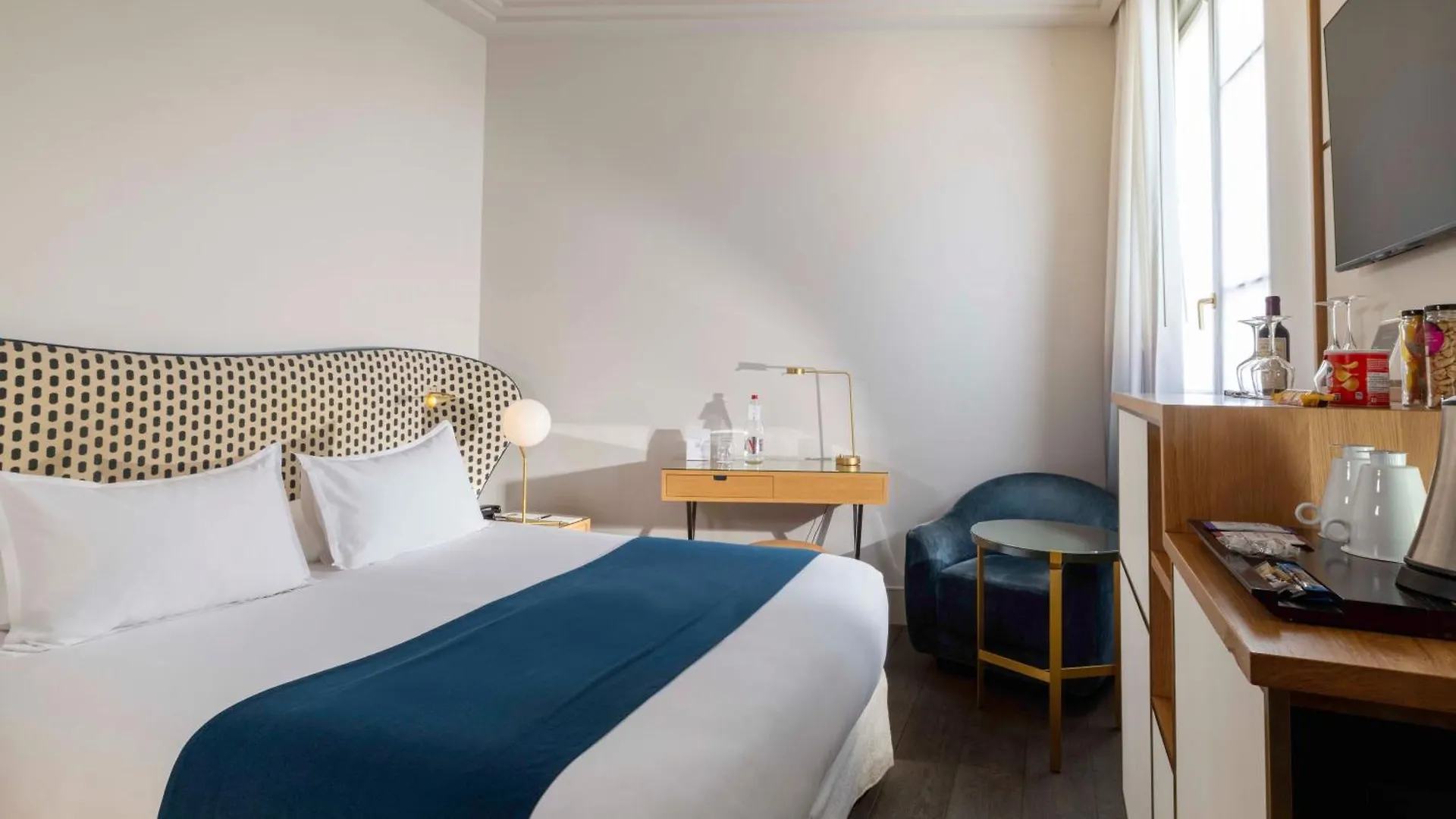 Hotel Le Marianne Paris